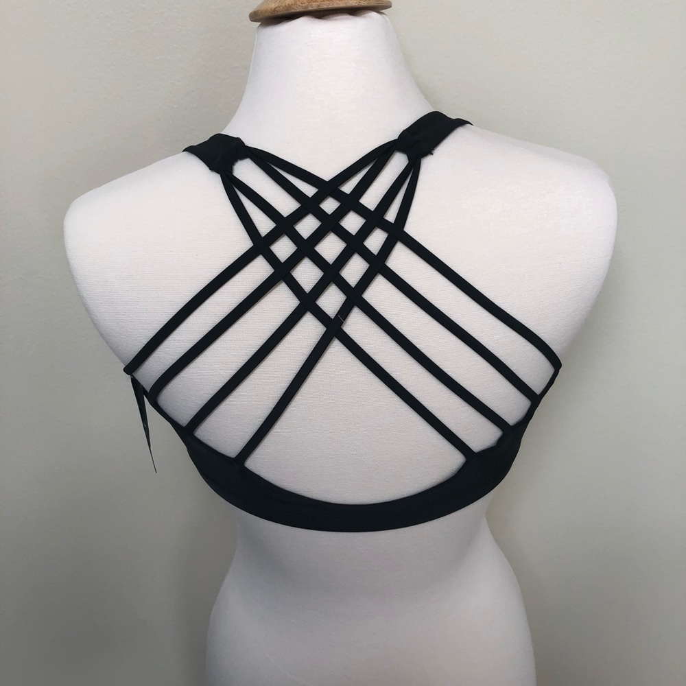 NWT sports bra by onzie